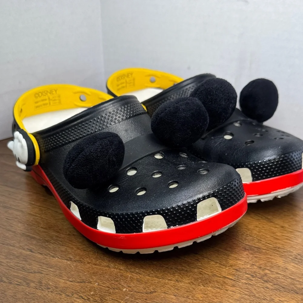 CROCS x Disney I am Mickey Mouse Classic Clogs w/ Plush Ears, Kids sz 3